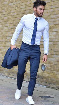 #fashion #men #LD2C White Plimsolls, White Oxford Shirt, Don Pedro, Herren Style, Formal Mens Fashion, White Shirt Dress, Gentleman Style, Suit Fashion, Fashion Mode