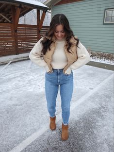 Outfits With Short Puffer Vests, Cute Vest Outfits Fall, Puffer Vest Coat Outfit, Skirt And Puffer Vest Outfits, Ugg Boots Fall Outfits, Puffer Vest Christmas Outfit, Cropped Puffer Vest Outfit Plus Size, Cream Cropped Vest Outfit, Outfits With Vests For Women Winter