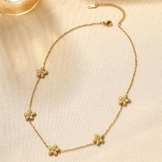 Pattern: Heart Shape, Flower Occasion: Daily, Shopping Color: Gold Quantity: 1 Piece Material: Stainless Steel Gender: Women's Plating Material: 18K Gold Plated Design: Plating, Inlay Classification: Necklace Style: IG Style, Simple Style Inlay Material: Zircon Weight: 6g Layered Chokers, Bead Leather, Anklet Jewelry, Girls Earrings, Gold Plated Necklace, Leather Chain, Men Necklace, Earring Necklace, Heart Shape