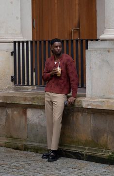 Burgundy Mens Outfit, Men Thanksgiving Outfit Ideas, Formal Outfit Men, Black Men Casual Style, Mens Formal Outfits, Guys Fashion Casual, Classy Streetwear, Minimalist Fashion Men, Classy Outfits Men