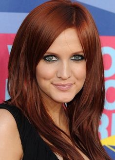 50 Best Red Hair Color Ideas | herinterest.com Best Red Hair Color, Auburn Red Hair Color, Brownish Red Hair, Auburn Red Hair, Red Hair Color Ideas, Ashlee Simpson, Dark Red Hair, Hair Color Auburn