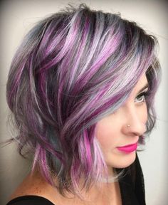 Grey Hair With Purple Highlights, Pink Hairstyles, Short Messy Haircuts, Purple Hair Highlights, Messy Bob Hairstyles, Hairstyle Trends, Edgy Hair, Cool Hair Color