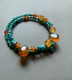 This bracelet is made of amber and turquoise beads. It was handmade, but I am not sure who made it. Memory Wire Bracelets Tutorial, Wire Bracelet Tutorial, Bracelets Tutorial, Wire Bracelets, Turquoise Bead Bracelet, Single Bead, Memory Wire Bracelets, Jewelry Style, Memory Wire