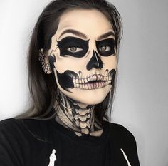 Halloween Tate Langdon skull makeup Skeleton Sfx Makeup, Tate Skeleton Makeup, Tate Ahs Makeup, Tate Langdon Skull Makeup, Tate Langdon Skull, Tate Makeup, Guys Halloween Makeup, Skull Face Makeup, Halloween Fantasia