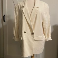 Linen Blazer, Cream/Off White, Size Xl, Nwt Oversized Off White Outerwear For Spring, Casual Oversized White Blazer, Casual White Oversized Blazer, Oversized Cream Blazer For Spring, White Oversized Chic Blazer, Elegant Oversized Cream Blazer, Cream Blazer For Spring Day Out, Oversized White Chic Blazer, Spring Cream Blazer For Day Out