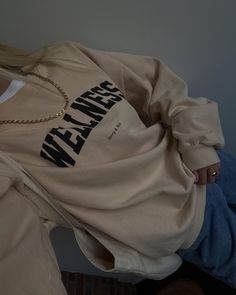 Aesthetic Fits, Sporty And Rich, Summer Girls, Fashion Inspo Outfits, Aesthetic Pictures, Rain Jacket, Casual Wear, Outfit Ideas