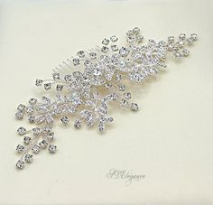 Diamond Headpiece, Hair Clip Flower, Wedding Hairstyles Medium Length, Rhinestone Headpiece, Crystal Hair Vine, Diamond Hair, Hair Brooch, Rhinestone Hair Comb, Floral Hair Combs