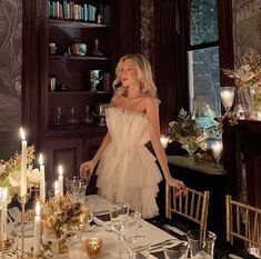 #night #oldmoneyaesthetic #elegant #dinner #restaurant #luxury #luxurylife #girlhood Paris Night Outfit, Night Dinner Outfit, Birthday Night, Elegant Birthday Party, Birthday Dinner Party, Luxury Birthday, Holiday Dinner Party, Birthday Party Outfits, Classy Girl