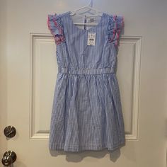 Nwt Crewcuts Seersucker Dress. Size 8. Cute Seersucker Dresses With Ruffles, Cute Ruffled Seersucker Dresses, Cute Seersucker Spring Dresses, Cute Seersucker Summer Dresses, Cute Seersucker Dresses For Spring, Preppy Striped Cotton Dress, Casual Seersucker Summer Dress, Casual Seersucker Dresses For Spring, Blue Cotton Preppy Dress