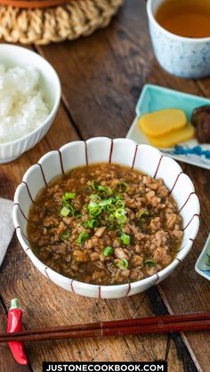 Transform your weeknight dinners with this all-purpose niku miso sauce! It’s quick, easy, and perfect for pairing with miso sauce ramen, plain rice, or even lettuce wraps. Made with miso sauce for steak and bursting with umami, it’s a quick Japanese meal game changer.