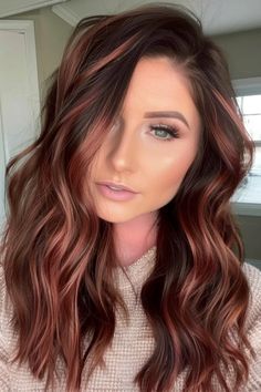 Highlighted Red Brown Hair, Rose Gold Copper Hair Brunette, Dark Brown Rose Gold Hair, Rose Brown Hair Color Dark, Unique Highlights Brunettes, Shadow Root Brown To Red, Dark Hair With Rose Gold Highlights, Fall Hair With Red Highlights, Burgundy Highlights On Light Brown Hair