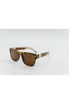 featuring the classic wayfarer shape with a modern twist, the blake is sure to be a regular in your sunglasses rotation! little details, like bronze metal accents and a subtle dip in the top of the frame, make a big impact. Black Wayfarer Sunglasses, Wayfarer Sunglasses, Bronze Metal, Metal Accents, Metallic Accents, The Top, Dip, Lenses, Twist