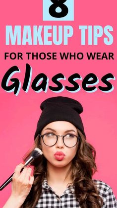 Makeup For Glasses Wearers Tips, Bold Eye Makeup With Glasses, Makeup And Glasses Tips, Make Up For Glasses Wearers Natural, Eyeshadow For Glasses Wearers, Eyeshadow Looks For Glasses, Eye Makeup For People With Glasses, How To Do Makeup With Glasses, Eyeshadow For Glasses