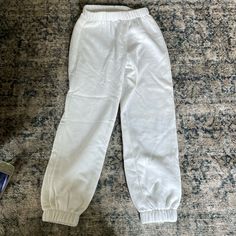 Brand New Without Tags Size Extra Small Bound, White Jogger Sweatpants. From Nordstrom’s. White Fitted Sweatpants For Loungewear, Trendy High Waist White Sweatpants, Trendy High-waisted White Sweatpants, White Casual Sweatpants With Elastic Cuffs, Casual White Sweatpants With Elastic Cuffs, Casual White Pants With Elastic Cuffs, Trendy White Bottoms With Elastic Waistband, White Stretch Sweatpants For Loungewear, White Stretch Trendy Sweatpants