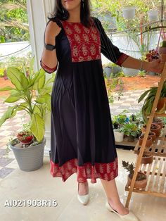 Kurta Neck Designs, Blouse Designs Pattern, Long Gown Design, Latest Blouse Designs Pattern, Simple Kurti, Latest Blouse Designs, Simple Kurti Designs, Modest Dresses Casual, Indian Gowns