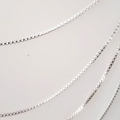 20 box sterling silver chain Chain Silver, Silver Box, Amber Jewelry, Small Boxes, Men's Jewelry, Box Chain, Silver Chain, Diamond Necklace, Pearl Necklace