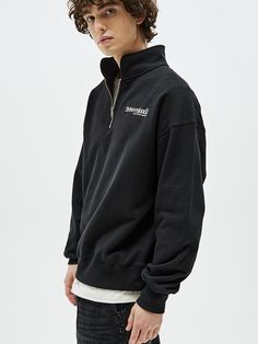 Editor's NotesThis half zip-up sweatshirt features oversized and comfortable fit. It can be styled in various ways with sweatpants or denims.- High density fabric- Half zip-up- Message lettering point- Soft to touch- Oversized fitMeasurements(in.)95 / 100 / 105 - Total length: 25.59 in. / 26.38 in. / 27.17 in. - Shoulder: 24.80 in. / 25.59 in. / 26.38 in.- Chest: 23.74 in. / 24.80 in. / 25.79 in. - Sleeve length: 22.05 in. / 22.44 in. / 22.83 in. Model info: 6' 0 / 138.8 Oversized Quarter Zip Outfit, Half Zip Outfit Men, Half Zip Sweatshirt Outfit Men, Quarterzip Outfits, Half Zip Sweatshirt Outfit, Quarter Zip Outfit Men, Half Zip Outfit, Quarter Zip Outfit, Sweatshirt Outfit Men