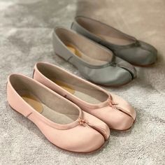 LBSFY - Women's split-toe ballet flats, slip-on casual shoes, comfortable soft-soled satin pig's trotter split-toe Mary Jane shoes Spring Ballet Flats With Soft Sole, Closed Toe, Spring Ballet Flats With Soft Sole, Spring Flats With Soft Sole, Soft Loafers, Tabi Shoes, Women's Espadrilles, Mary Jane Shoes Womens, Slingback Shoes, Ballerina Shoes