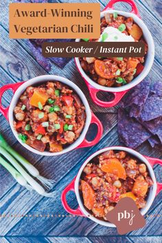 Bowls of award winning vegetarian chili.