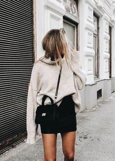 Backtoschool Outfits, Beachy Blonde, Winter Date Night Outfits, Street Style Bags, Crossbody Satchel, Edgy Chic, Blazer Outfit, Bohol, Retro Mode