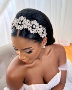 female model wearing silver bridal headband with crystal and pearl embellished halos Beaded Headband For Wedding, Bridal Rhinestone Headpiece, Black Brides Hairstyles, Beach Wedding Groom, Hairstyles Bride, Bridal Headbands, Lavish Wedding, Winter Wedding Hair, Bridal Brooch Bouquet