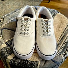 Men’s Sperry Canvas Deck Shoes In Size 11.5. With Leather Laces. Never Worn In Excellent Condition. Deck Shoes, Sperry Shoes, Shoes Color, Sperrys, Leather And Lace, Boat Shoes, Men's Shoes, Color White, Man Shop