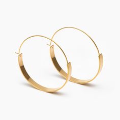 High quality 18K gold plated brass hoop earrings, color not easily tarnish, lead nickel free  Size: hoop 30/ 50mm, 6mm wide approx. Quantity: 4pcs Color: gold  Material: real gold plated on brass  ❤ More gold plated brass items here: ❤ https://www.etsy.com/shop/Nbeads?search_query=GB ❤ More metal findings(brass, silver, alloy etc.) here: ❤ https://www.etsy.com/shop/Nbeads?section_id=6656259 Modern Gold-tone Metal Hoop Earrings, Minimalist Gold Metal Hoop Earrings, Modern Gold Brass Hoop Earrings, Modern Gold-tone Brass Hoop Earrings, Modern Gold Plated Circle Hoop Earrings, Modern Matte Gold Brass Hoop Earrings, Gold-tone Metal Circle Hoop Earrings, Nickel-free Gold-tone Hoop Earrings, Tarnish Resistant Brass Hoop Earrings