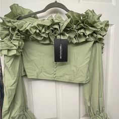 Pretty Little Thing Crop Ruffled Off The Shoulder Shirt With Long Sleeves Spring Green Ruffled Shirt, Chic Green Crop Top Blouse, Off The Shoulder Shirt, Pretty Little Thing, Shoulder Shirts, Crop Shirt, Shirt Color, Little Things, Off The Shoulder