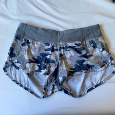 Super Rare, Htf! I Believe These Are Brand New Without Tags Although I Cannot Be 100% Sure Since I’m Not The Original Owner. My Loss S Your Gain, Don’t Miss Out On This Unicorn Pair Lululemon Butterfly Shorts, Lululemon Camo Shorts, Pink Moisture-wicking Athletic Shorts For Yoga, Functional Lululemon Moisture-wicking Athletic Shorts, Military Camouflage Shorts With Multiple Pockets, Lululemon Athletica, Camo, Womens Shorts, Brand New