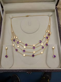 Stone Jewellery Design, Ruby Necklace Designs, Gold Jewels Design, Neck Pieces Jewelry, Indian Bridal Jewelry Sets