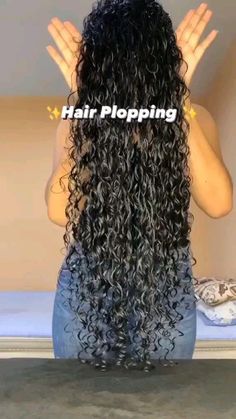 Long 2c Hair, Plopping Curly Hair, Curly Hair Advice, 2c Hair, Hair Plopping, Hair Color Hairstyles, Curly Long Hair, Curly Hair Style