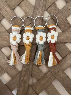 Macrame daisy keychain flower keychain backpack accessory fun gift for her Macrame Daisy, Crochet Puff Flower, Macrame Flower, Flower Keychain, Macrame Keychain, Crochet Daisy, Best Pumpkin, Keychain Design, Crochet Keychain