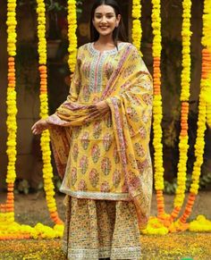 Handblock printed kurta set with dupatta cotton, summer collection, officewear, casual wear, fashion, bright colour, comfortable, embroidery. Kurta Set With Dupatta, Dupatta Dress, Yellow Kurti, Partywear Dresses, Designer Kurti, Printed Kurti, Sharara Set, Yellow Print, Kurta Designs