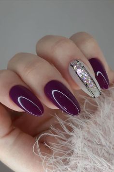 Christmas Nails Nail Art Purple, Natural Nail Tips, Fake Acrylic Nails, Wedding Nail Polish, Almond Acrylic, Eye Nail Art, Rose Gold Nails