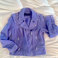 Rare! Beautiful, Perfect, No Discoloration Anywhere On This Vintage Vero Moda Jacket. You Might Find A Suede Jacket, And You Might Find A Purple Jacket, But You Will Never Find Such A Beautiful Buttery Suede In Spring-Time’s Most Sought After Color! This Gorgeous Periwinkle Blue Is The Color Of Iris Flowers, Delphiniums, Or Corn Flowers As They Just Begin To Bloom. It’s Not Quite Blue, And Definitely Not A True Purple, But Somewhere In Between. (That Said, It Is A Very Difficult Color To Photogr Trendy Purple Outerwear For Work, Trendy Purple Outerwear, Trendy Lavender Outerwear, Chic Lavender Fall Outerwear, Purple Long Sleeve Leather Jacket For Spring, Fitted Purple Leather Jacket For Fall, Purple Long Sleeve Biker Jacket For Winter, Light Blue Leather Jacket, Purple Biker Jacket