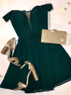 Off the Shoulder Dark Green Short Homecoming Dress Green Homecoming Dress, Cute Party Dresses, Formals Dresses, Senior Homecoming, Chiffon Party Dress, Dancing Dress, Green Homecoming Dresses, Chiffon Shorts, Short Homecoming Dresses