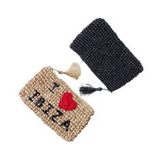 "Ibiza" raffia pouch Ultra-trendy raffia pouch for summer evenings. Chic and boho it will be perfect for slipping your small personal items. The interior is made of light beige cotton and has a zippered closure. Height: 15 cm Length: 23 cm Color: beige Homemade All our products are handmade, they can have slight imperfections, varied a little in size and colors. Gift wrapping and accompanying message possible. My Bliss Home offers free shipping from €100. Trendy Handmade Clutch For Beach, Trendy Handmade Summer Clutch, Trendy Woven Beach Clutch, Trendy Pouch Clutch For Vacation, Handmade Casual Clutch For Vacation, Casual Handwoven Summer Clutch, Casual Summer Handwoven Clutch, Casual Handmade Clutch For Vacation, Woven Clutch For The Beach