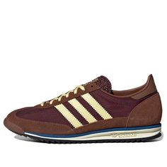 (WMNS) adidas SL 72 OG 'Preloved Brown Almost Yellow' IE3425 Mens Lifestyle Shoes, Fall/winter Shoes, Brown Tennis Shoes, Stylish Tennis Shoes, Brown Sneakers Women, Brown Adidas, Adidas Sl 72, Yellow Adidas, Fall Winter Shoes