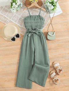 Clothes For Ten Year Olds, Aesthetic Jumpsuits, Cute Jumpsuit Outfits, Clothes For Birthday, Green Clothes, Look Legging, Shein Kids, Cami Jumpsuit, Clothes For Girls