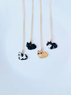 Cute Cat Necklace *DETAILS* Total length of the necklace approx. 16.4- 19inches (adjustable) High Quality brass pendant High quality steel chain We do a very careful inspection before we ship each of our products. We also pack all of our earrings in a small envelope-style jewelry bag. The bag is dainty and aesthetic, making it perfect for gift giving! *SHIPPING* All orders will be shipped by USPS First-Class Mail after the order has been placed. *More of Our Cat Collections* https://www.etsy.com Metal Jewelry With Cat Design, Metal Cat Design Round Jewelry, Dainty Cat Design Necklace Gift, Gold Cat Design Dangle Jewelry, Gold Dangle Cat Design Jewelry, Round Necklace With Cat Design For Gift, Cat Design Round Pendant Jewelry Gift, Cat Design Metal Jewelry As Gift, Metal Jewelry With Cat Design For Gift