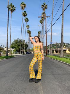 "The AS IF bell bottoms is inspired by Cher Horowitz from Clueless and specially designed for all the 90s babes. The material stretches and has an elastic waistband ⭐️ If you are looking to buy other styles (shorts, bodysuits, crop tops, etc) in the same print, please click on this link to order or send me a message if you need help :) https://www.etsy.com/listing/587938614/plaid-tartan-set-clueless-costume-90s Model is 5'4\" - Bra size: 34B - 27\" waist and 37\" hips - wears medium pants and sm Yellow Plaid Pants Outfit, Yellow Plaid Pants, As If, Clueless Costume, Plaid Pants Outfit, Outfit Yellow, Festival Outfits Rave, Cher Horowitz, Plus Size Kimono