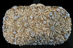 New Gorgeous...Gold Floral With With Clear Austrian Floral Rhinestone Hard Clutch Handbag Gold Bedazzled Wedding Bag, Gold Bedazzled Bags For Wedding, Bedazzled Gold Bags For Wedding, Clutches Purse, Bridal Clutches, Formal Clutch, Crystal Lips, Vintage Evening Bags, Love Luxury