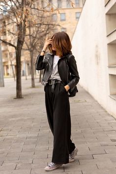 Chique Outfit, Black Wide Leg Pants, Mode Casual, Looks Street Style, Looks Black, 가을 패션, Estilo Boho, Looks Style, Mode Inspiration