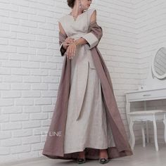 Urban Soldier, Legging Outfit Ideas, Dubai Street, Saudi Fashion, Modest Muslim Fashion, Fancy Abaya, Dubai Kaftan Dress, Dubai Street Style, Saudi Style