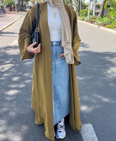 Abaya , Hijab , Summer outfit Modesty Outfits, Modest Fashion Hijab, Muslim Outfits Casual, Hijabi Fashion Casual, Mode Abaya, Modesty Fashion