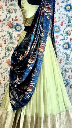 Kalamkari Chunni Lehenga, Chunni For Half Sarees, Insta Clothes Shop Name Ideas, Lehanga Duppatas Design, Modern Half Saree Designs, Navy Blue Half Saree, Mangalgiri Half Saree Designs, Mangalagiri Lehenga Designs, Mangalagiri Half Saree Designs