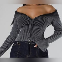 Black Off The Shoulder Zipper Sweater Top Name Of Top:Allura Sizes:S-L, Condition:Excellent All Top Brand New Table S, Zipper Sweater, Zippered Sweater, Latest Fashion For Women, New Outfits, Aesthetic Clothes, Fashion Collection, Sweater Top, Off The Shoulder