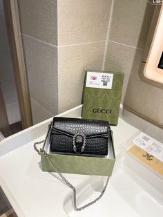 PRODUCT DETAILS Includes Shipping bags, dustbag sleeper, care manual, booklet, tag. Handbag Wallet, Mens Luxury, Wallet Accessories, Types Of Bag, Small Shoulder Bag, Louis Vuitton Twist Bag, Gucci Dionysus, Designer Bags, New Bag