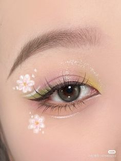 Cherry Blossom Eyeshadow, Cherry Blossom Eye Makeup, Cherry Blossom Makeup, Sakura Makeup, Conceal Dark Circles, Dark Circles Makeup, Cover Dark Circles, Japan Makeup, Good Makeup