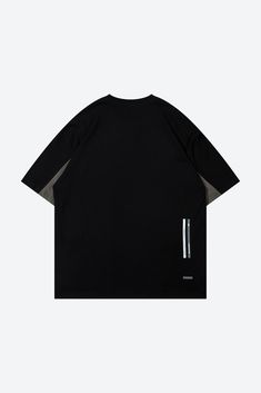 "Refined elegance is captured in the minimalist design of this contrasting tee." IMPORTANT DETAILS 100% cotton 250 Gsm Black/White/Beige T-shirt Unisex cloths Machine wash cold SIZE GUIDE New Clothing Trends, Beige T Shirt, Beige T Shirts, The Minimalist, Sweaters Knitwear, White Beige, Newest Trends, Trending Now, Outerwear Jackets